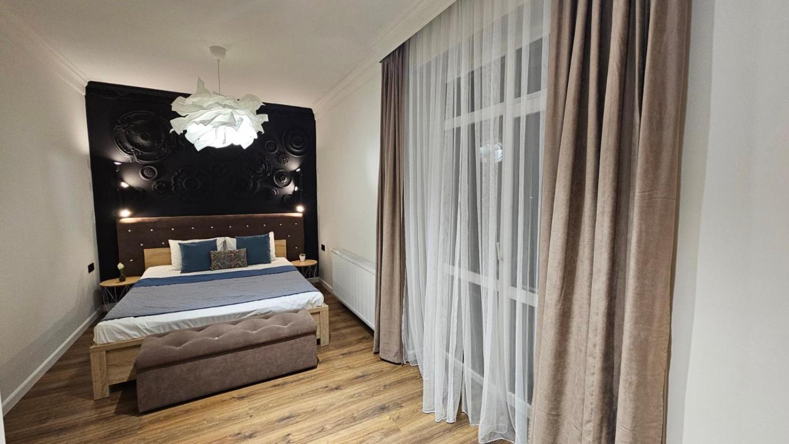 Black Room Apartment Mukačevo Esterno foto